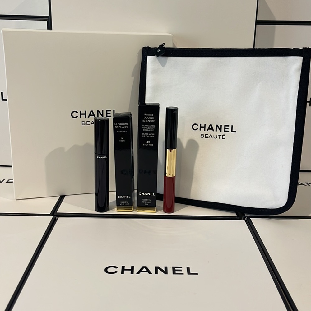 Chanel Make up set - Picture 3 of 10